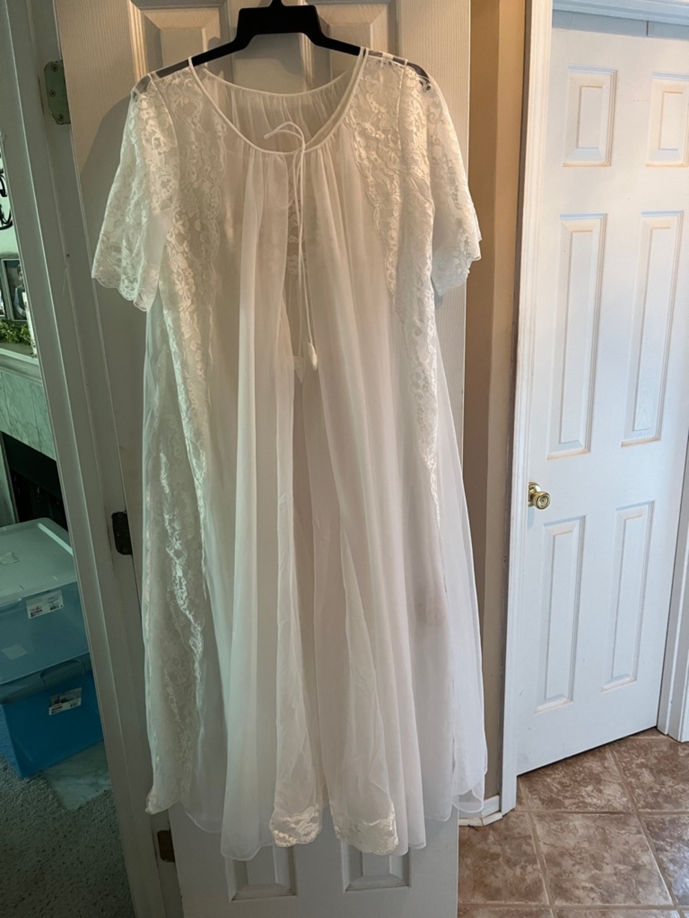 Elegant White Sheer Lace Short-Sleeve Nightgown - Feminine Tie-Front